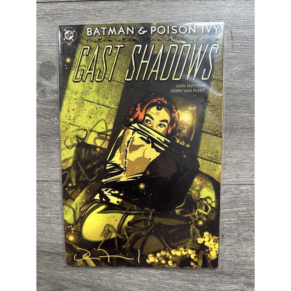 BATMAN & POISON IVY: CAST SHADOWS Ann Nocenti John Van Fleet DC Comics TPB